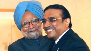 Indian Prime Minister Manmohan Singh and Pakistani President Asif Ali Zardari (Reuters)